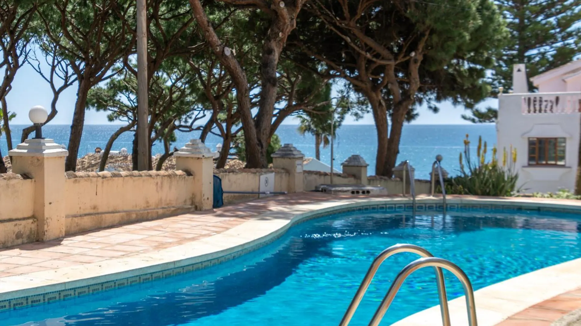 Blanco High-End Mediterranean Design By The Sea ~ Mijas 0*,