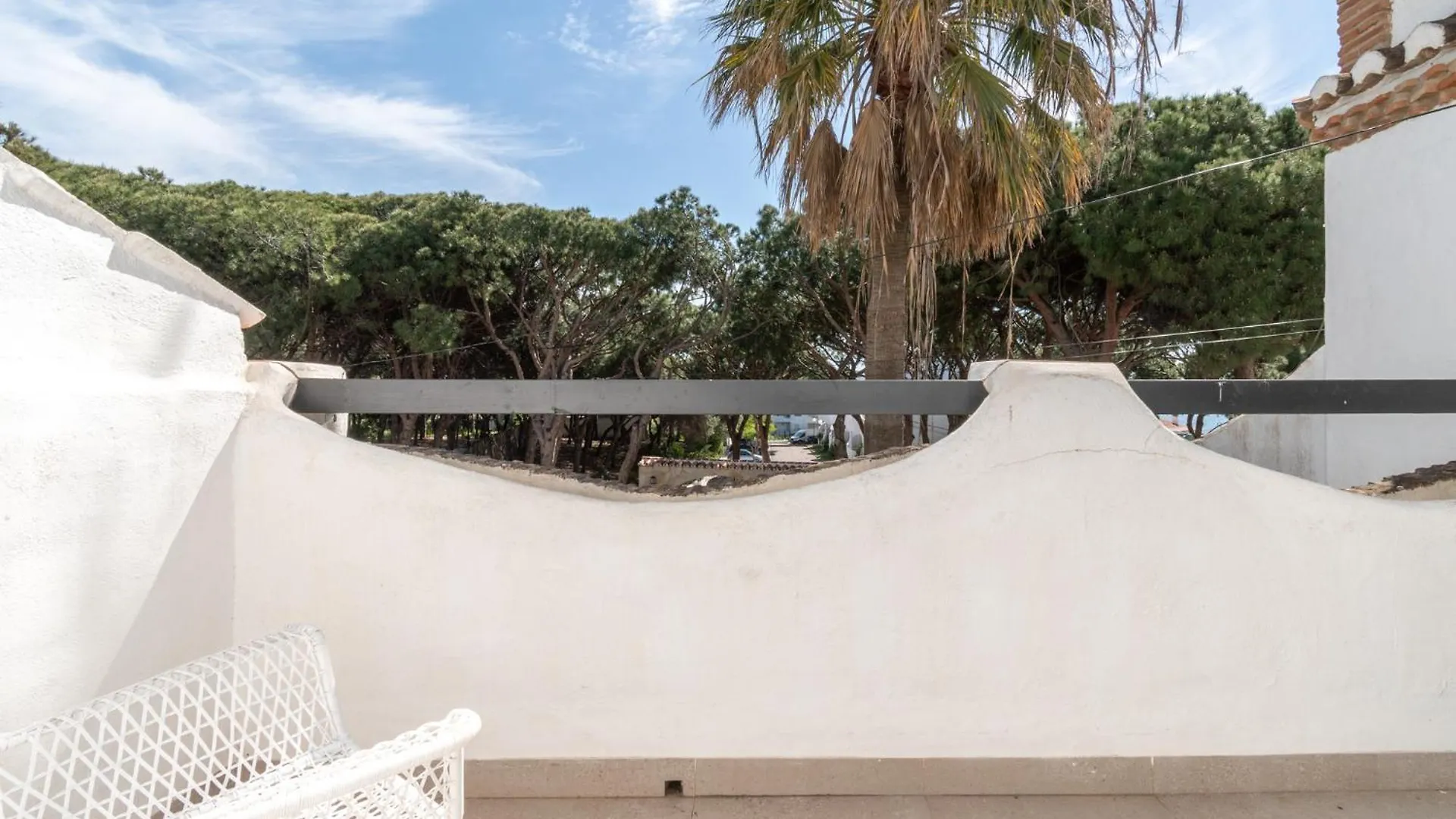 Blanco High-End Mediterranean Design By The Sea ~ Mijas